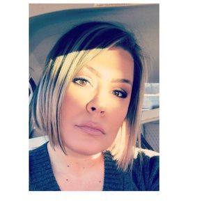 Meet your Posher, Carolyn